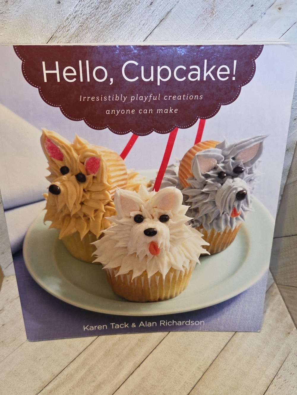 Hello, Cupcake! Cookbook